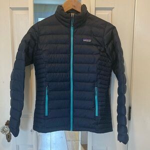 Woman’s Patagonia down sweater jacket Navy blue Size XS